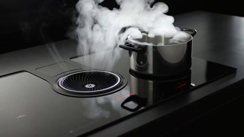 Elica Nikola Tesla hob and extractor