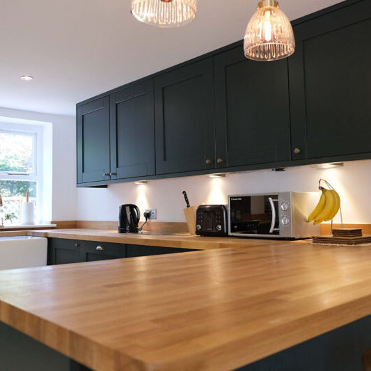 Bespoke Kitchen Designs - Pictures of a cottage kitchen with solid oak in Parbold, Wigan